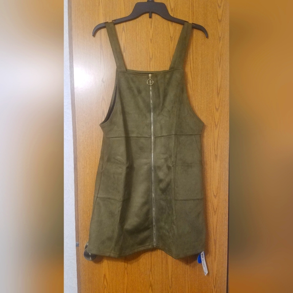 NWT Cupshe Olive Green Sleeveless Dress with Zipper Large
